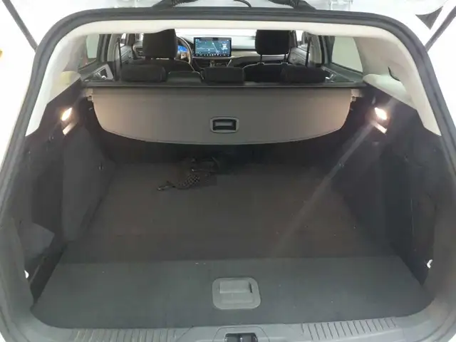 Ford Focus view 10