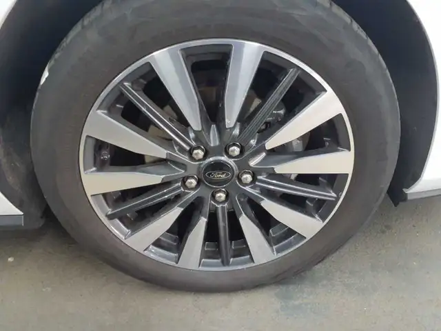Ford Focus view 14