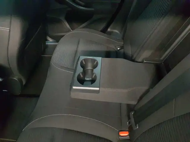 Ford Focus view 9