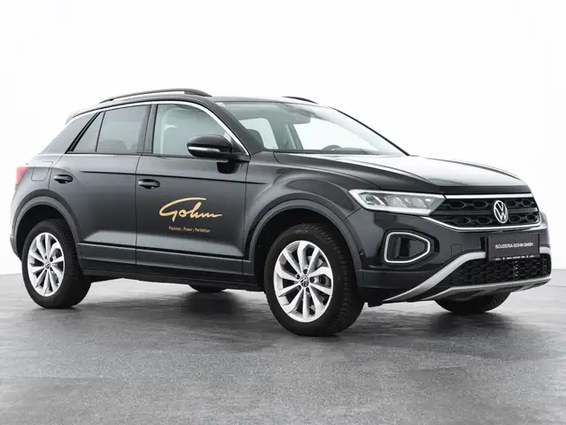 Volkswagen T Roc view 3