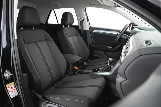 Volkswagen T Roc view 14