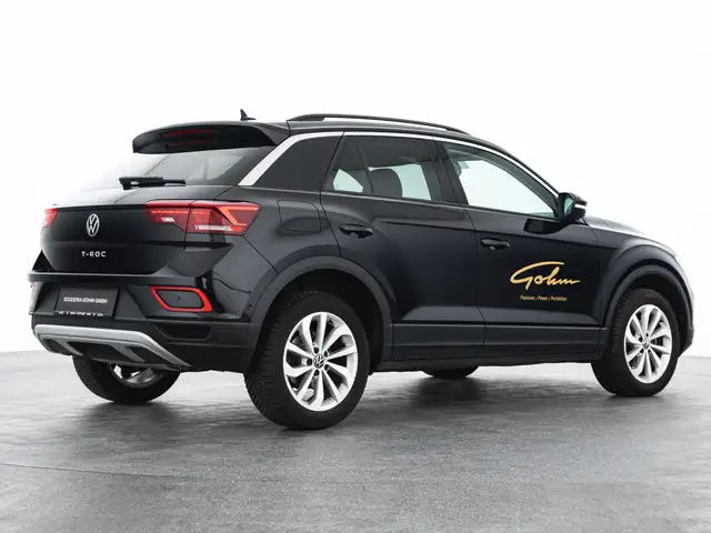 Volkswagen T Roc view 5