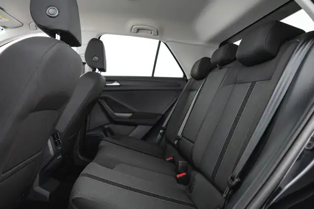 Volkswagen T Roc view 15