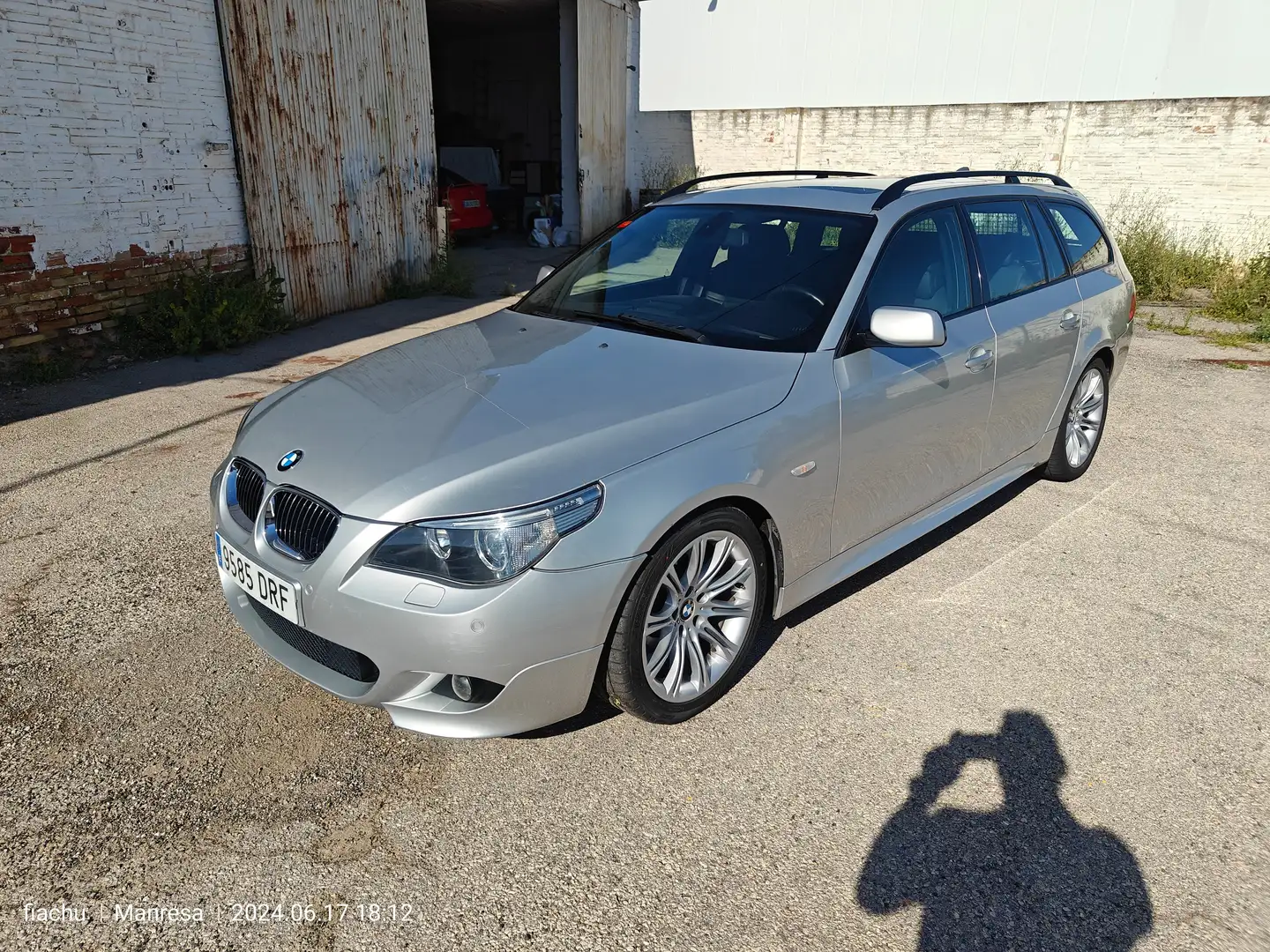 BMW 545 545i Touring Aut. Plateado - 2