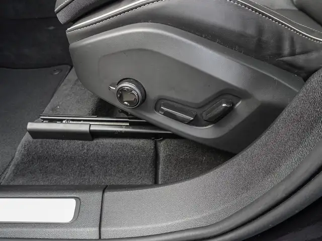 Volvo XC60 view 9