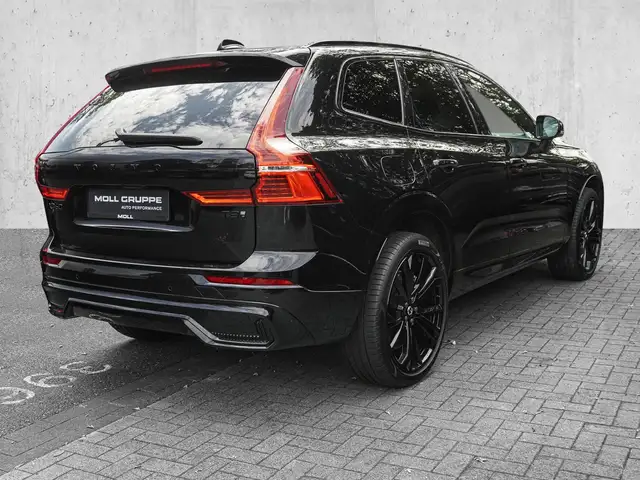 Volvo XC60 view 4