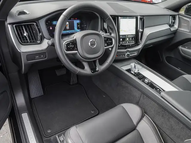 Volvo XC60 view 11