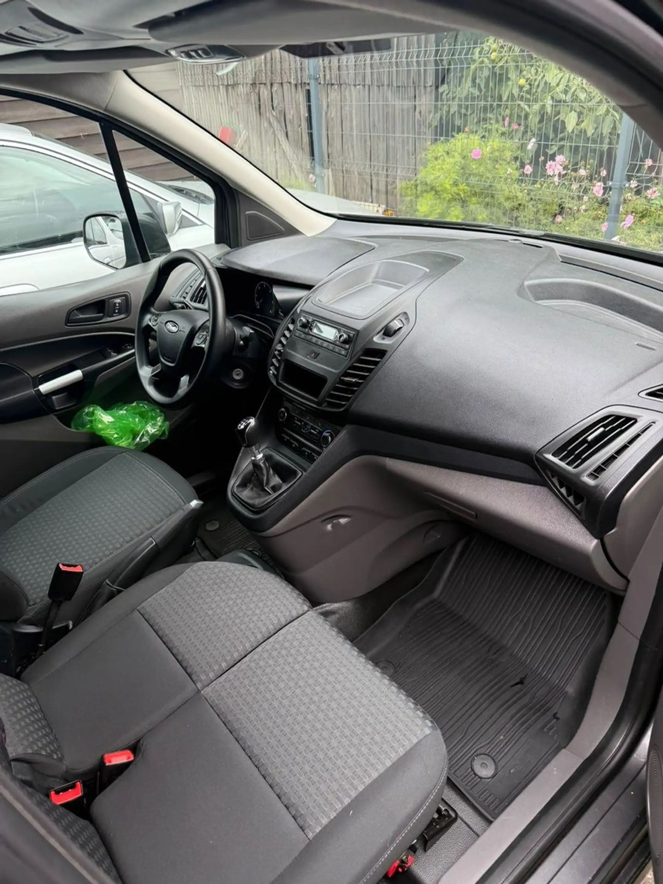 Ford Transit Connect Kasten SHZ Klima AHK PDC — photo 12