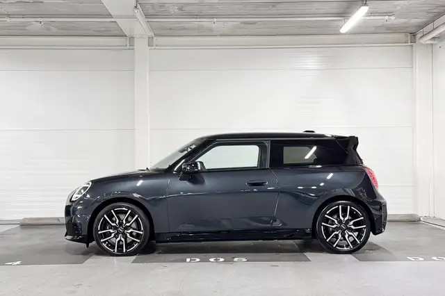Mini Hatch view 2