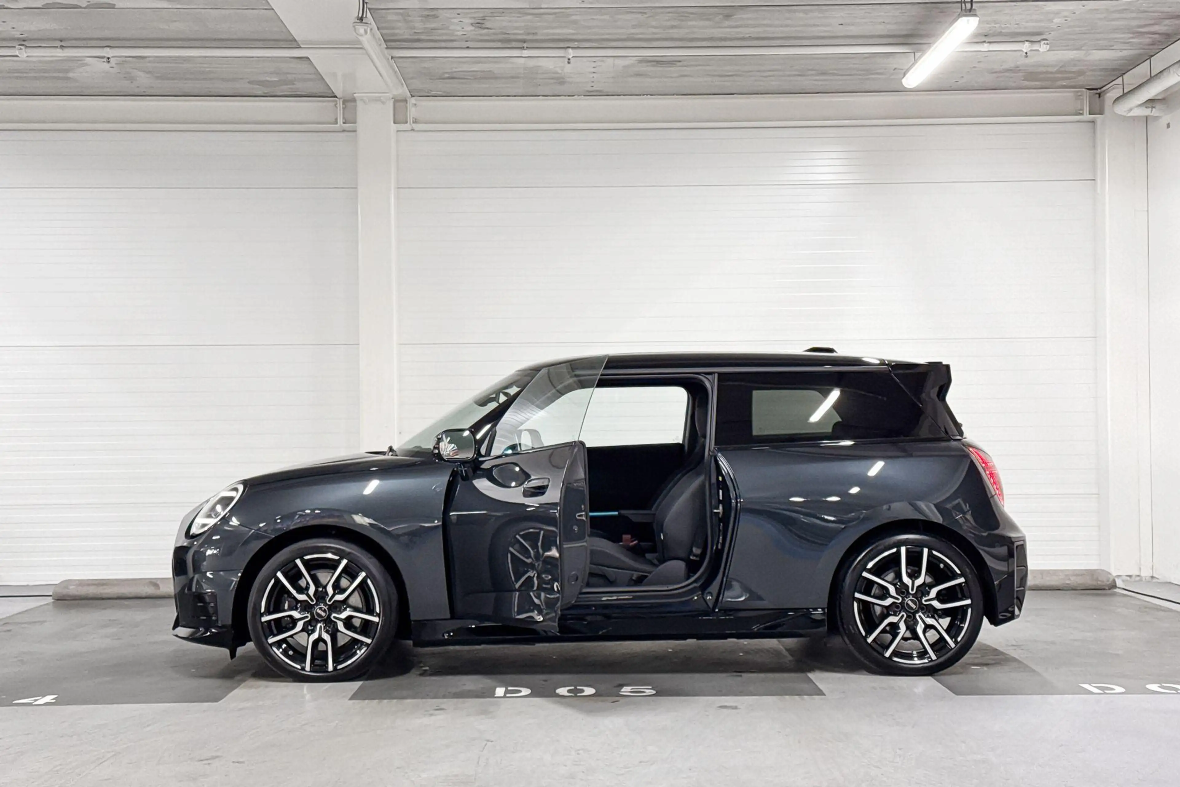 MINI John Cooper Works E 3-Deurs Cooper M 40.7 kWh — photo 3