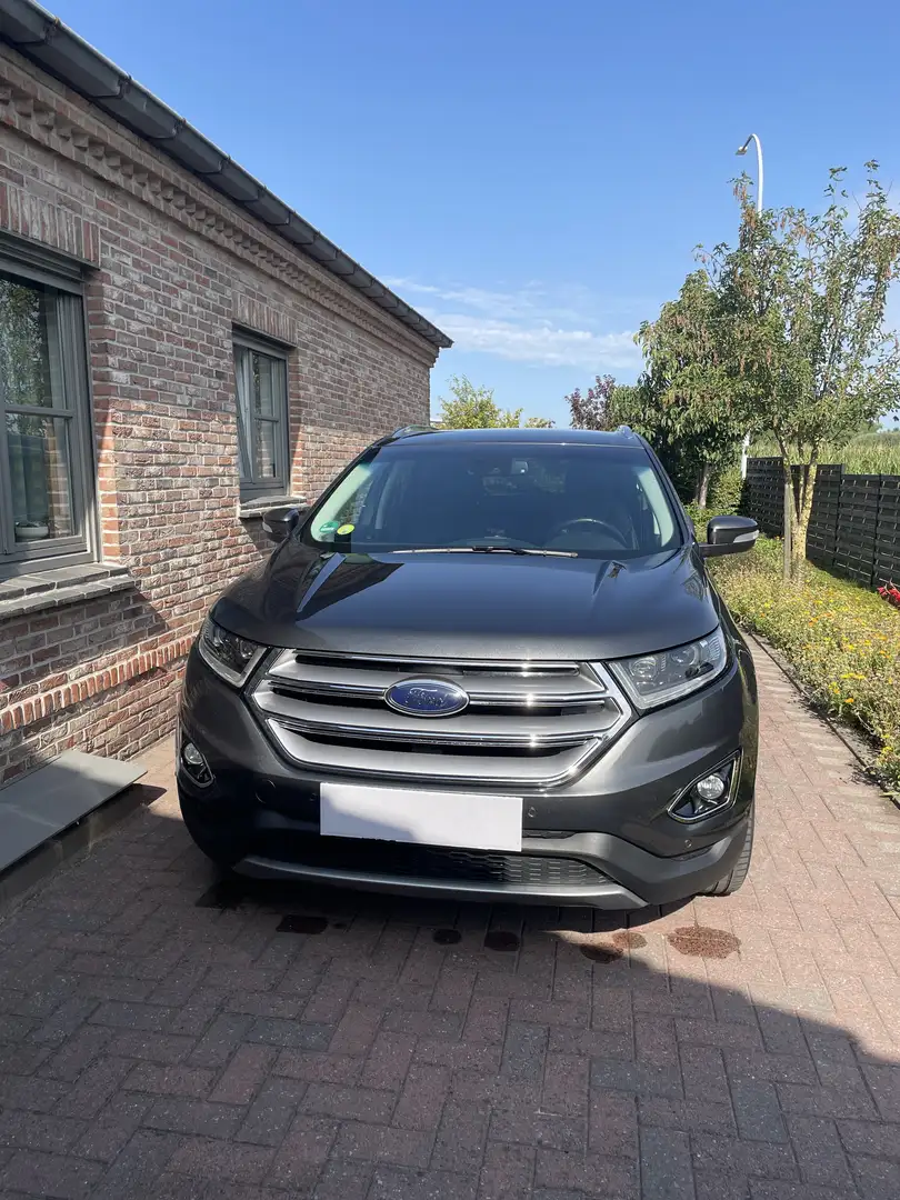 Ford Edge 2.0 TDCi Bi-Turbo 4x4 Titanium Grijs - 1