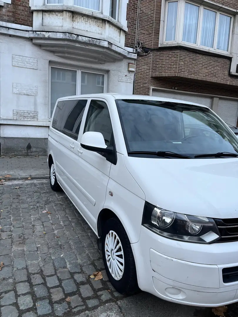Volkswagen T5 Caravelle 2.0 CR TDi Trendline DSG Blanc - 2