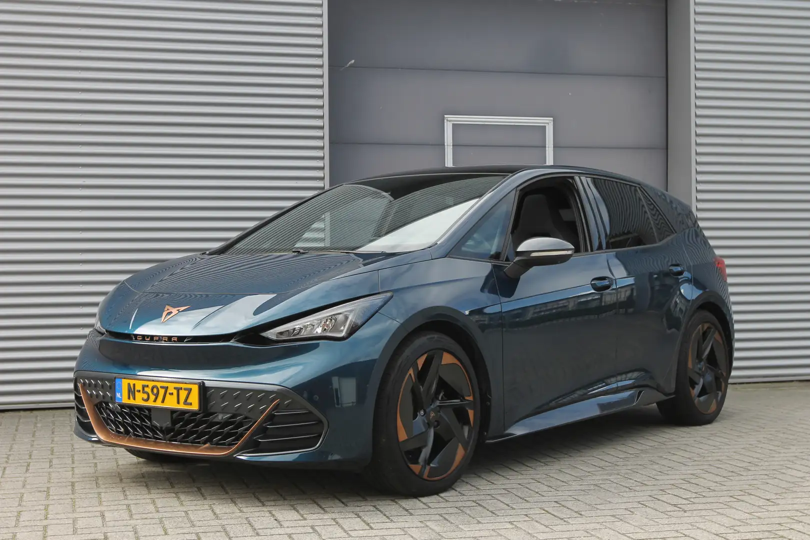 CUPRA Born Copper Edition One 62 kWh I Pano.dak I Carplay I C Blauw - 1