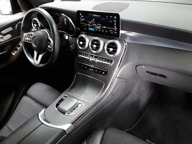Mercedes-Benz GLC view 9