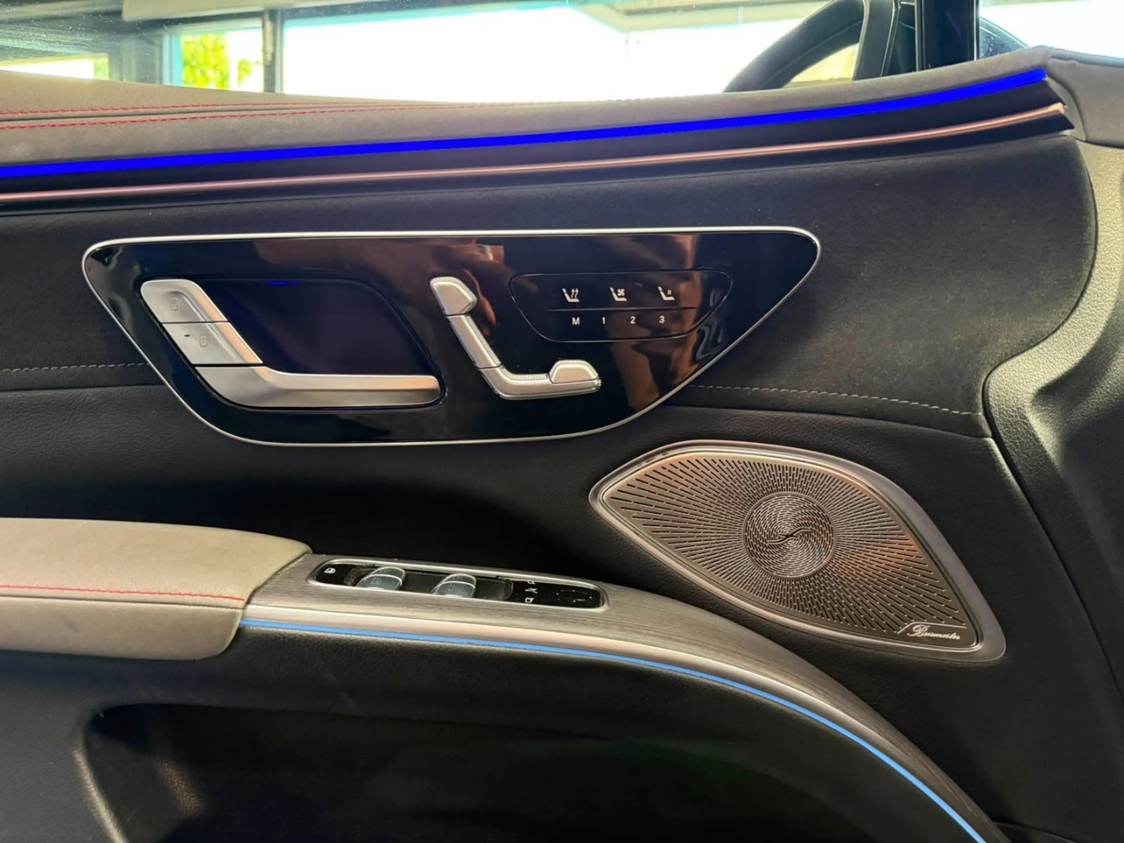 Mercedes-Benz EQS SUV EQS-Klasse EQS 450 AMG Line 4Matic — photo 35