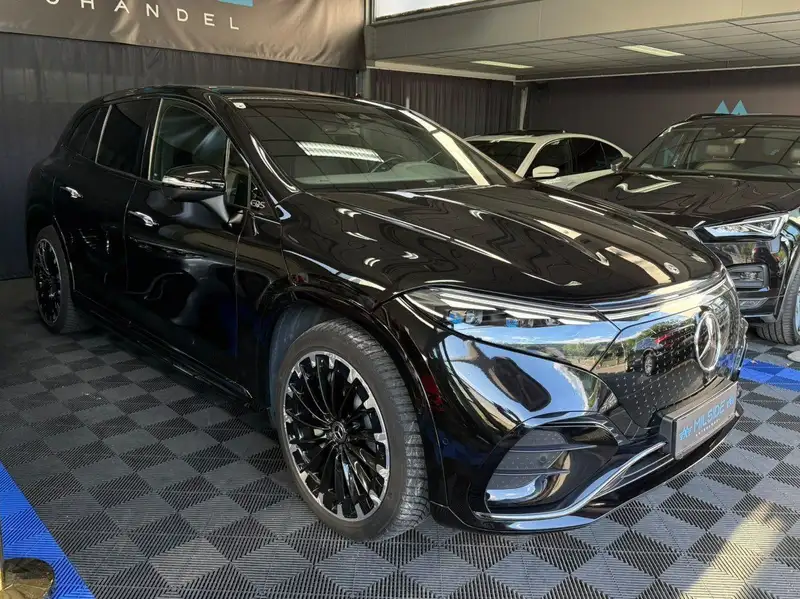 MERCEDES-BENZ Eqs SUV
