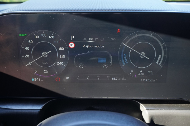 Kia e-Niro EV DynamicLine 64.8 kWh / ACC / Carplay / Camera — photo 14