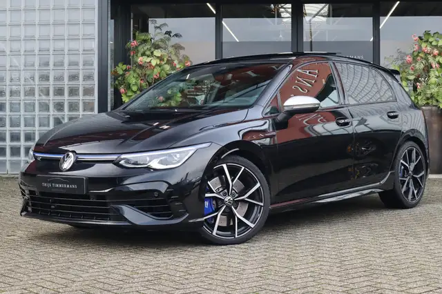 Volkswagen Golf R 4Motion | Akrapovic, Performance-pakket, Panoramad