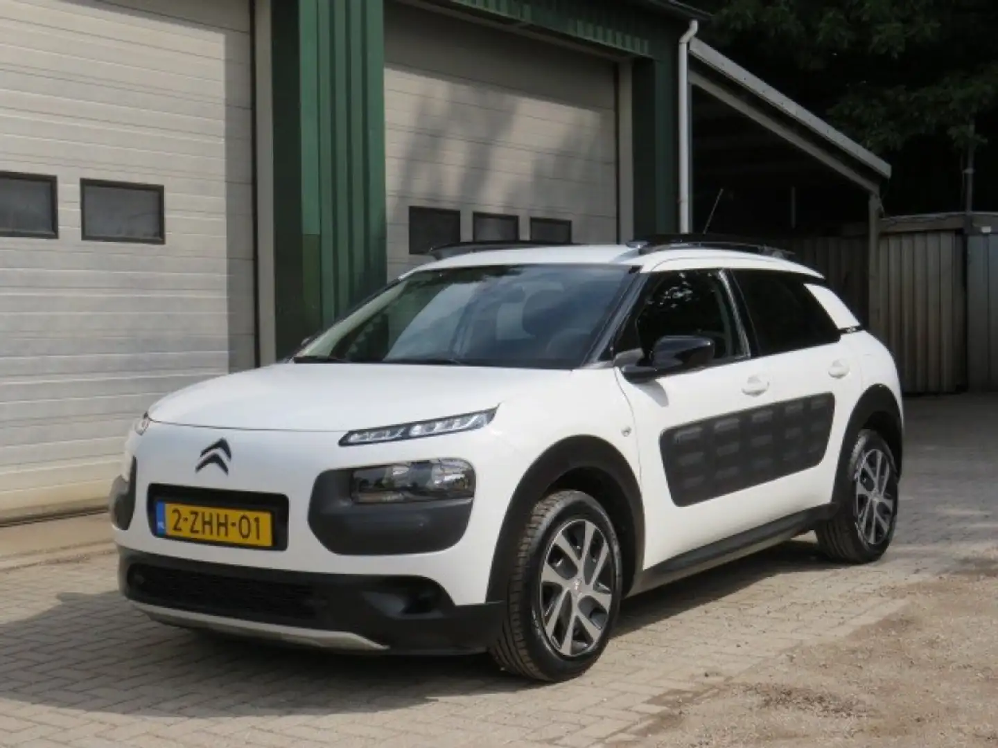 Citroen C4 1.2 PURETECH FEEL Blanc - 2