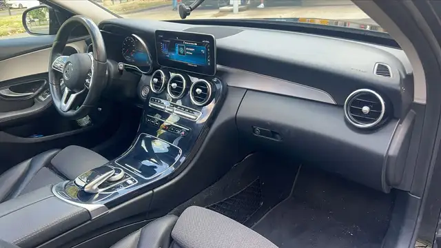 Mercedes-Benz C-Class view 10