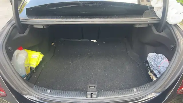 Mercedes-Benz C-Class view 14