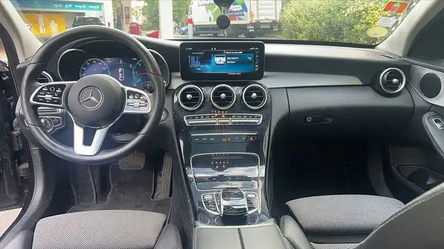 Mercedes-Benz C-Class view 11