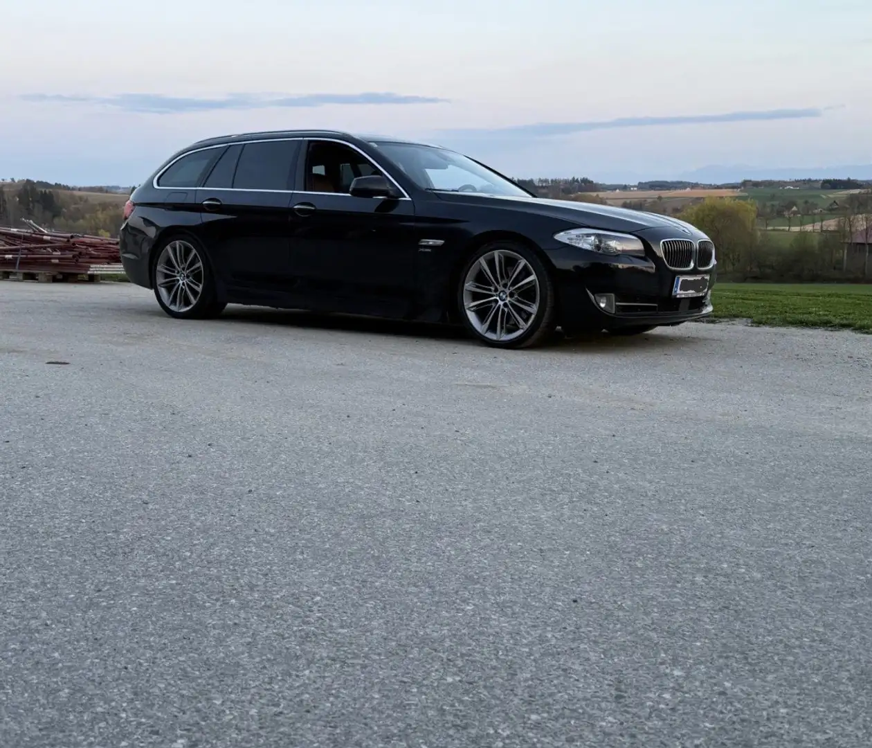 BMW 535 535d xDrive Touring Österreich-Paket Aut. - 2
