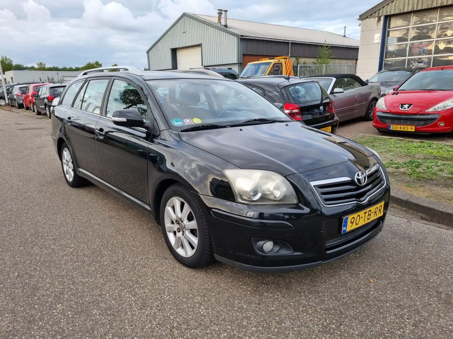 Toyota Avensis Wagon 1.8 VVTi Luna Clima! Bj:2006 NAP! Zwart - 2