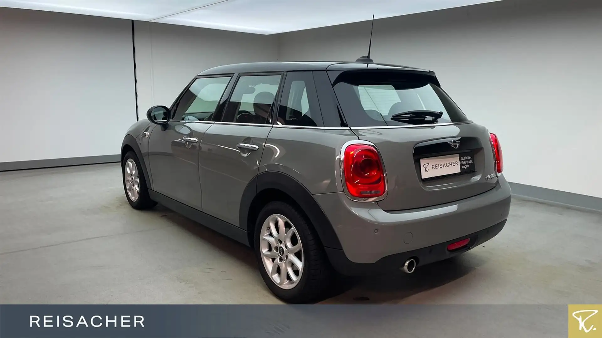 MINI Cooper 5-Türer Pepper II,Sitzhz,PDC,DrivingMod Grau - 2