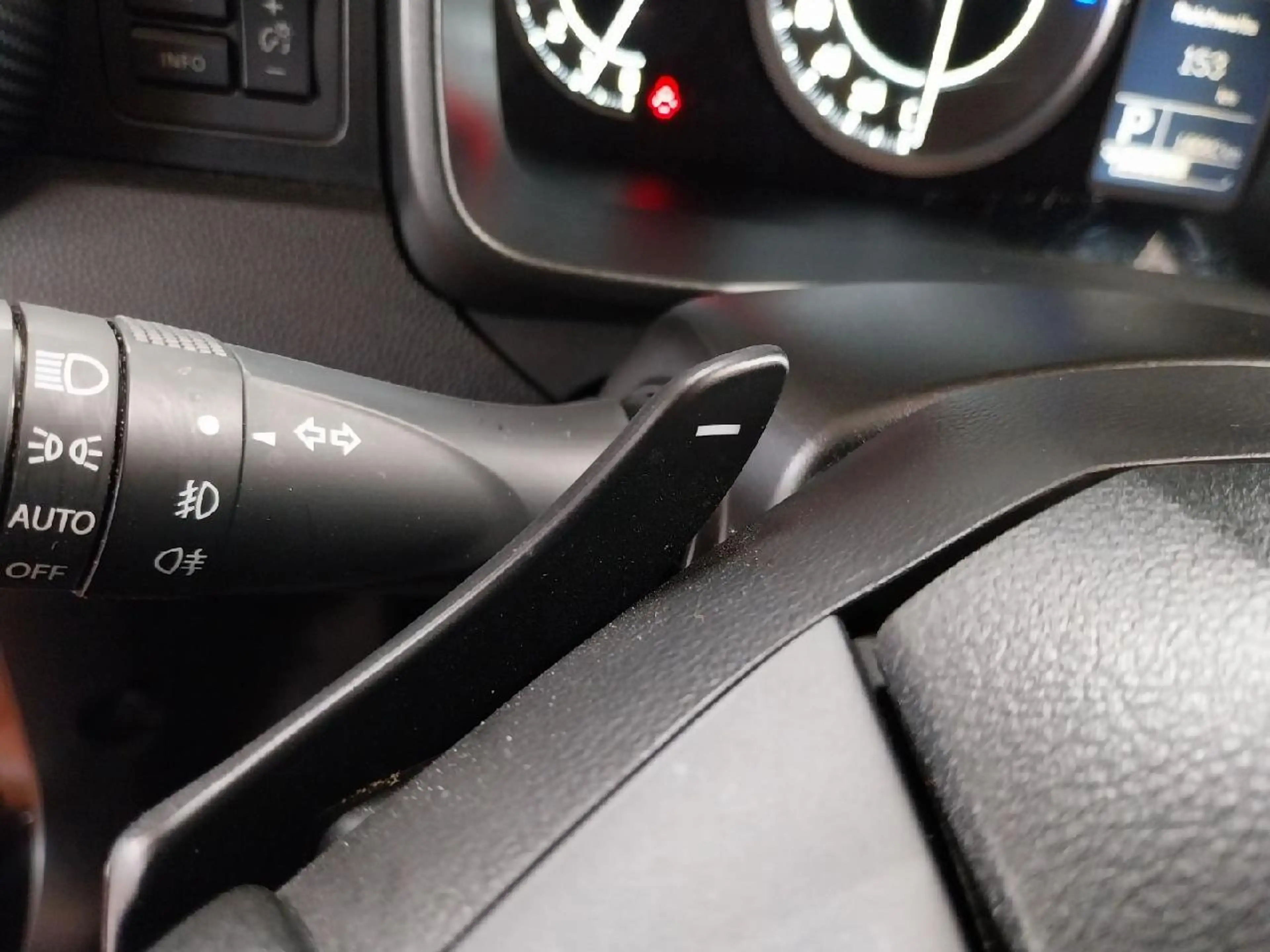 Suzuki Ignis Comfort Automatik Kam SHZ Navi PDC — photo 14