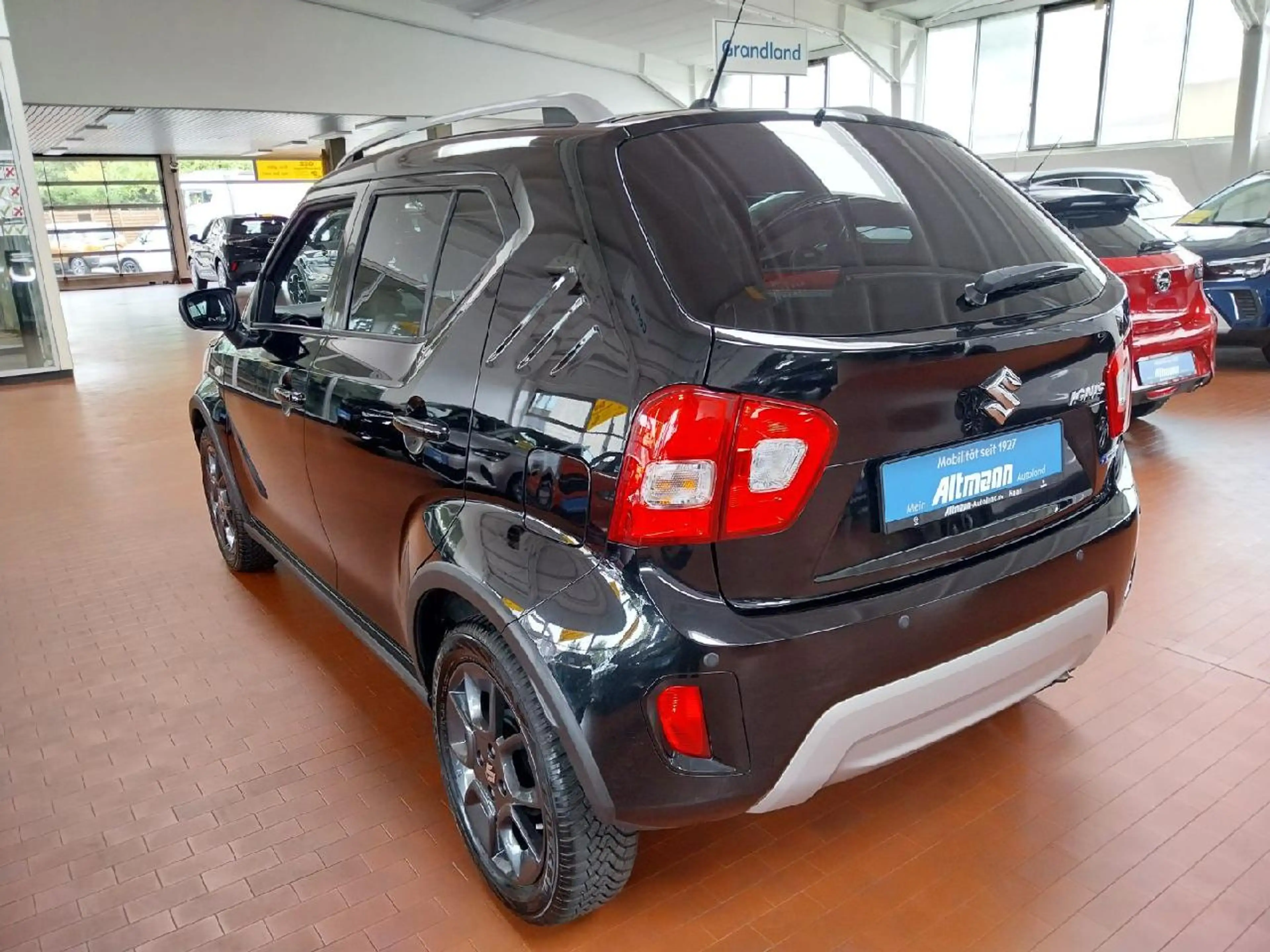 Suzuki Ignis Comfort Automatik Kam SHZ Navi PDC — photo 7