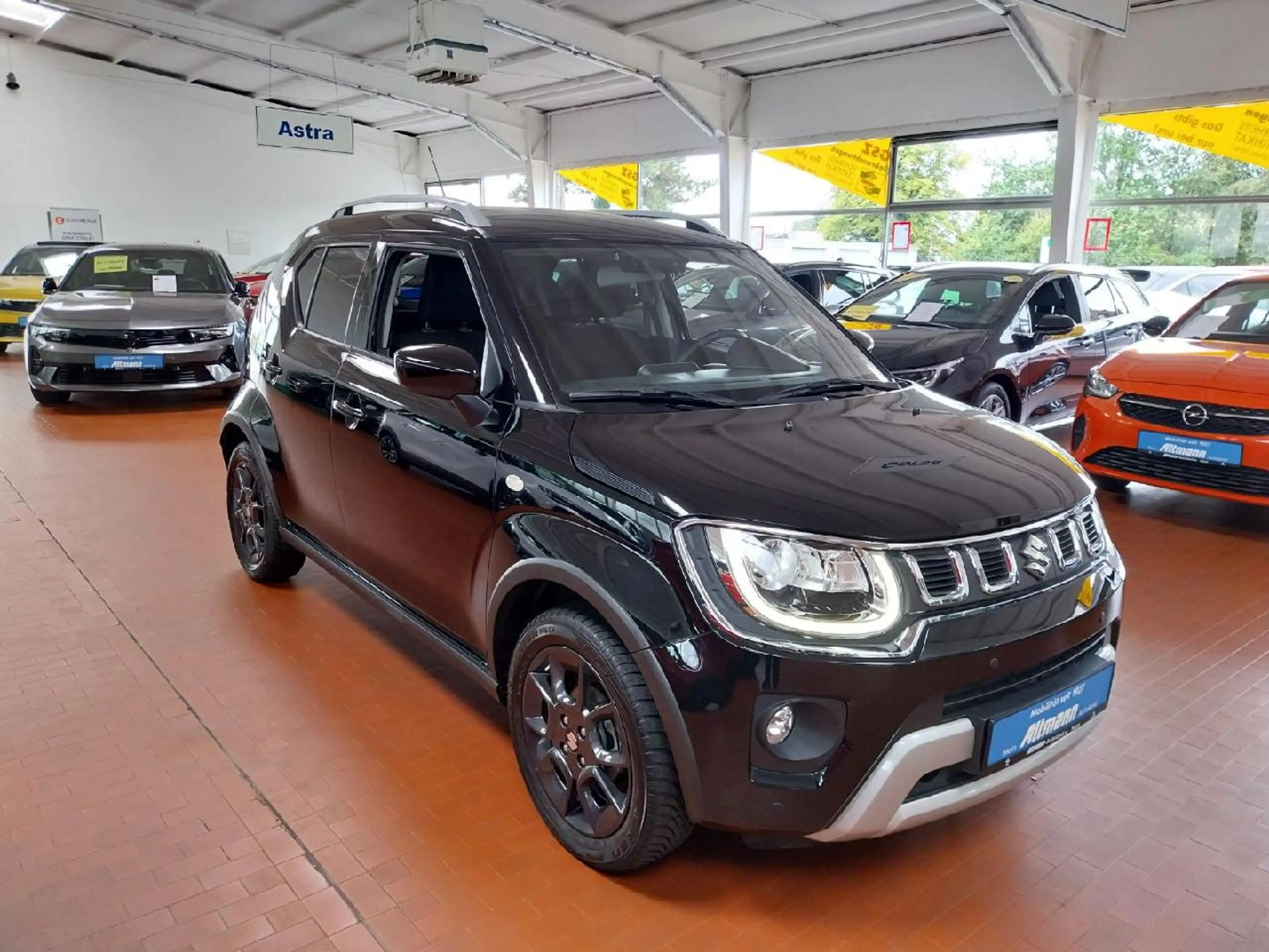 Suzuki Ignis Comfort Automatik Kam SHZ Navi PDC — photo 3