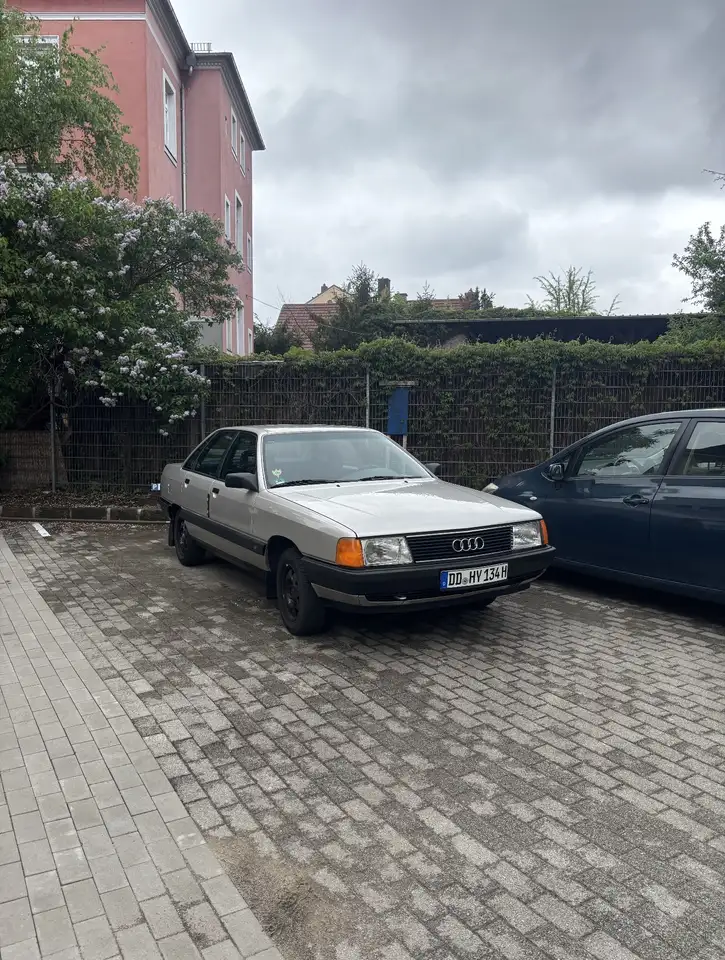 Audi 100, foto 2