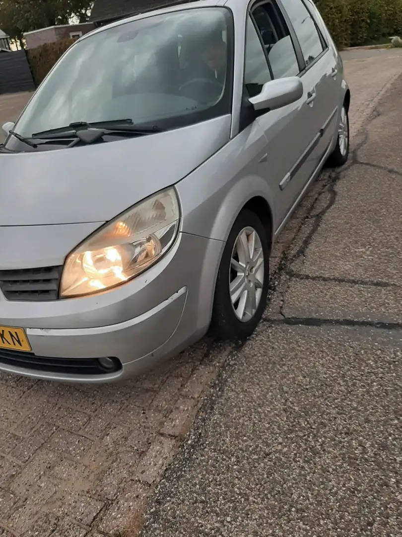 Renault Scenic Scenic 2.0-16V Tech Line srebrna - 1