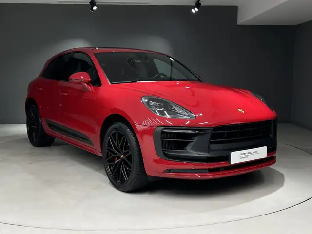Porsche Macan view 7