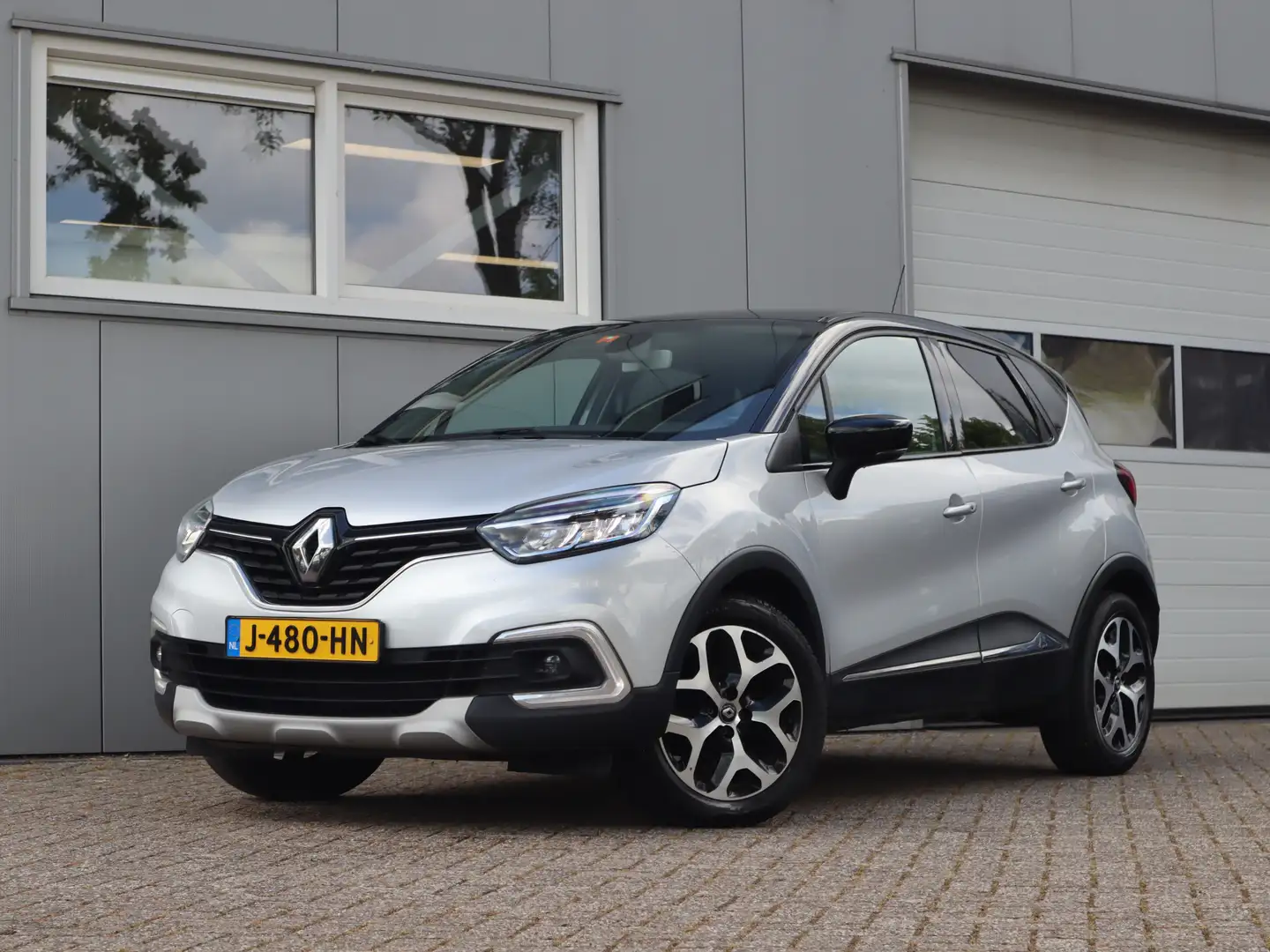 Renault Captur 0.9 TCe Intens Grau - 1