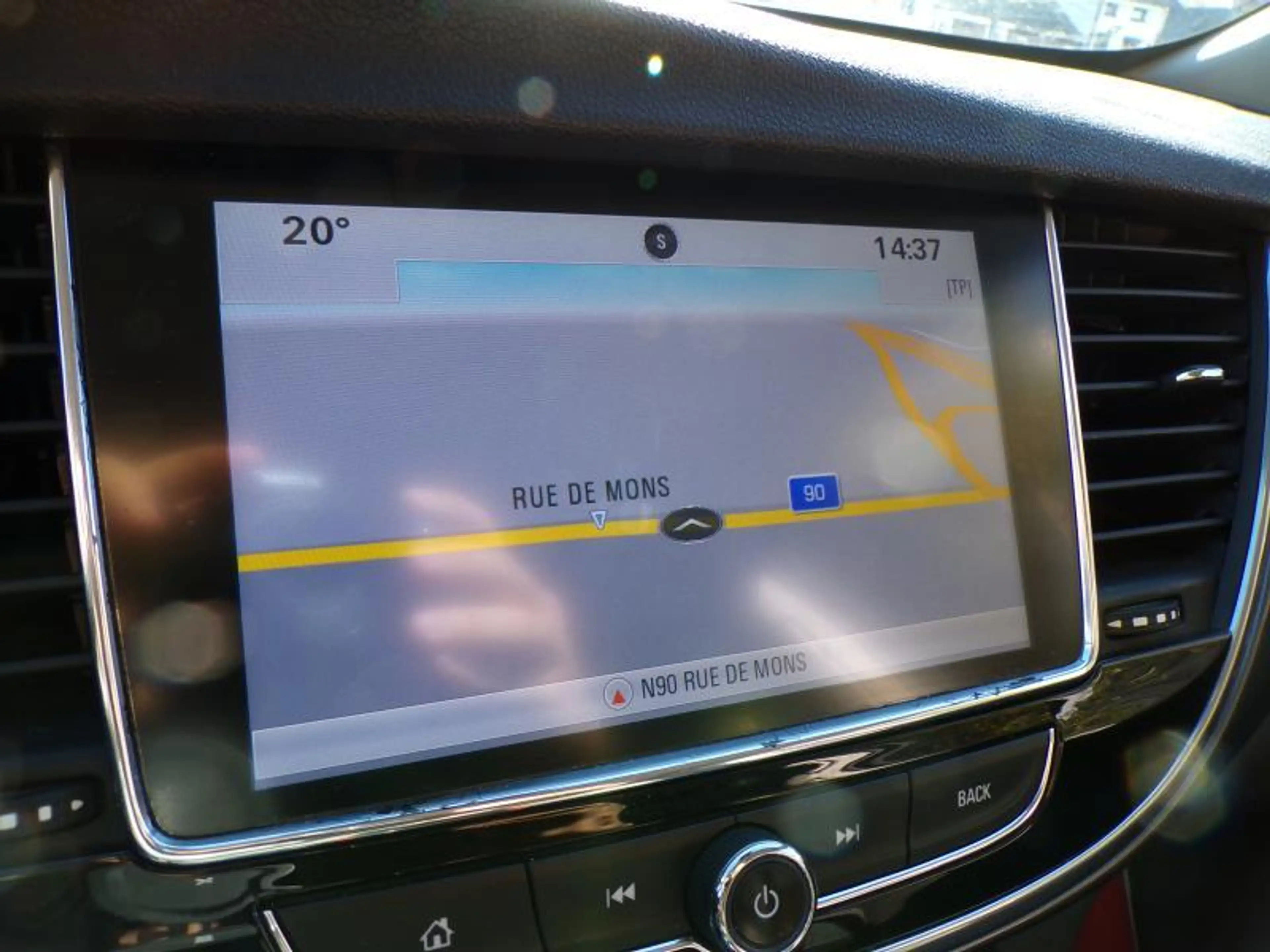 Opel Mokka X 1.6 115cv noir 01/17 Airco GPS Cruise Capteurs — photo 12