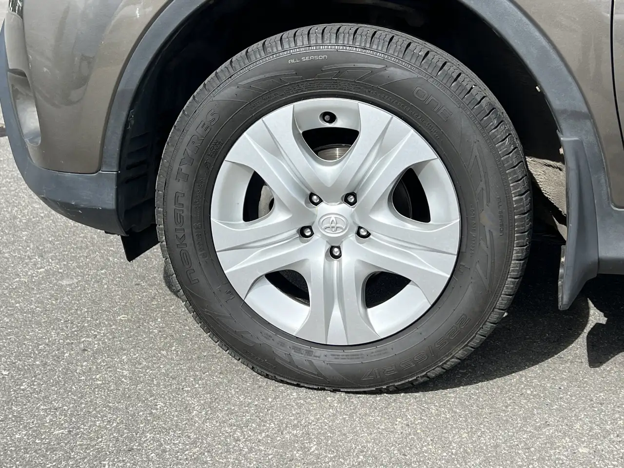Toyota RAV 4 photo Toyota RAV 4