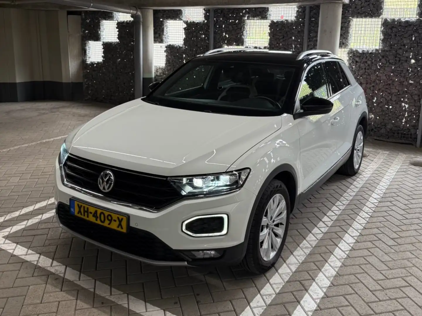 Volkswagen T-Roc T-Roc 1.0 TSI Sport Wit - 1