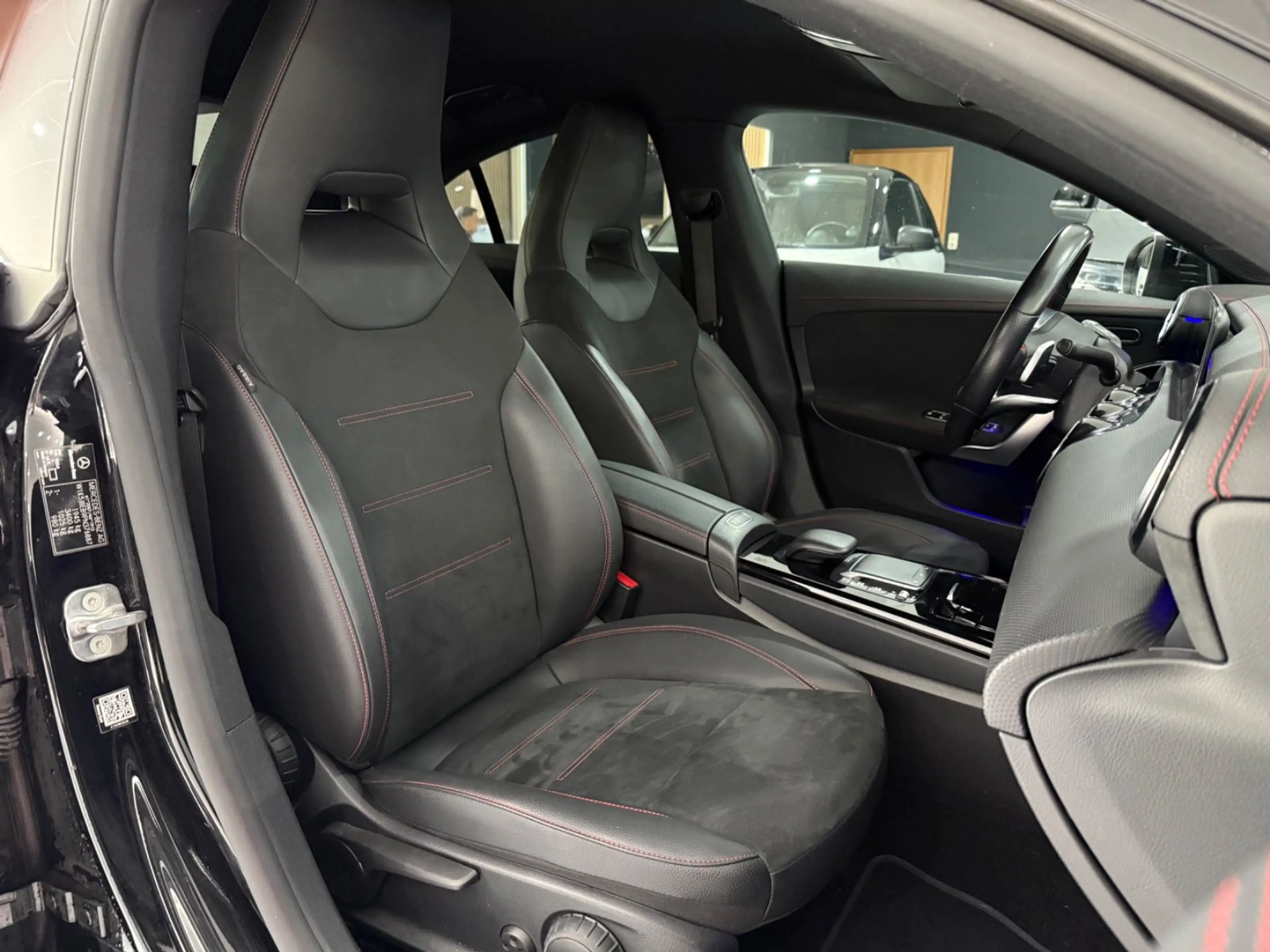 Mercedes-Benz CLA 180 Coupe*AMG-LINE*MBEAM*KAMERA*AMBIENTE* — photo 10
