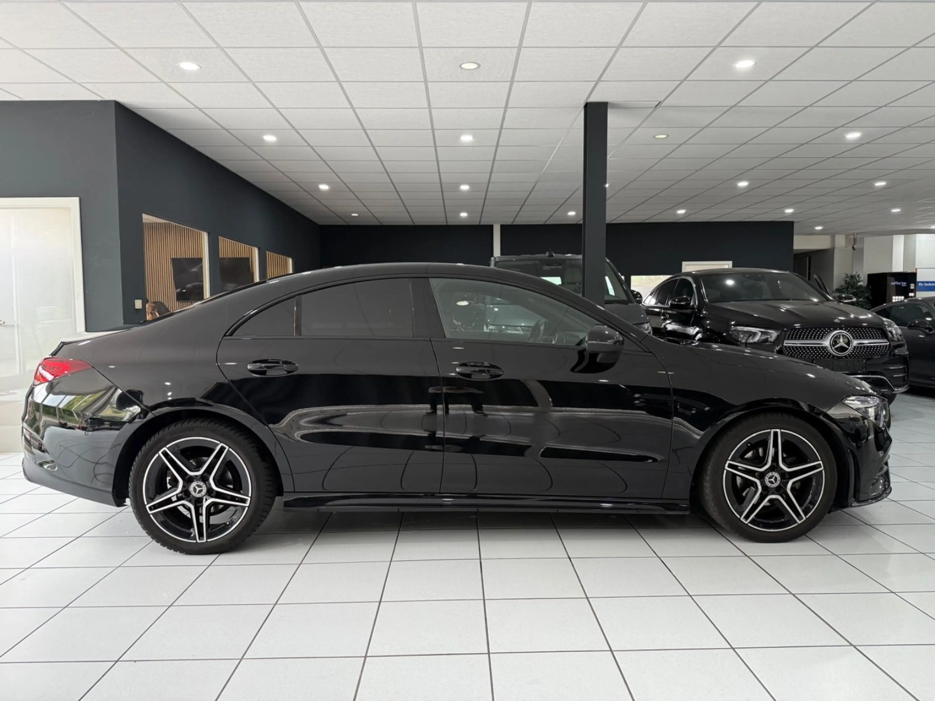 Mercedes-Benz CLA 180 Coupe*AMG-LINE*MBEAM*KAMERA*AMBIENTE* — photo 14
