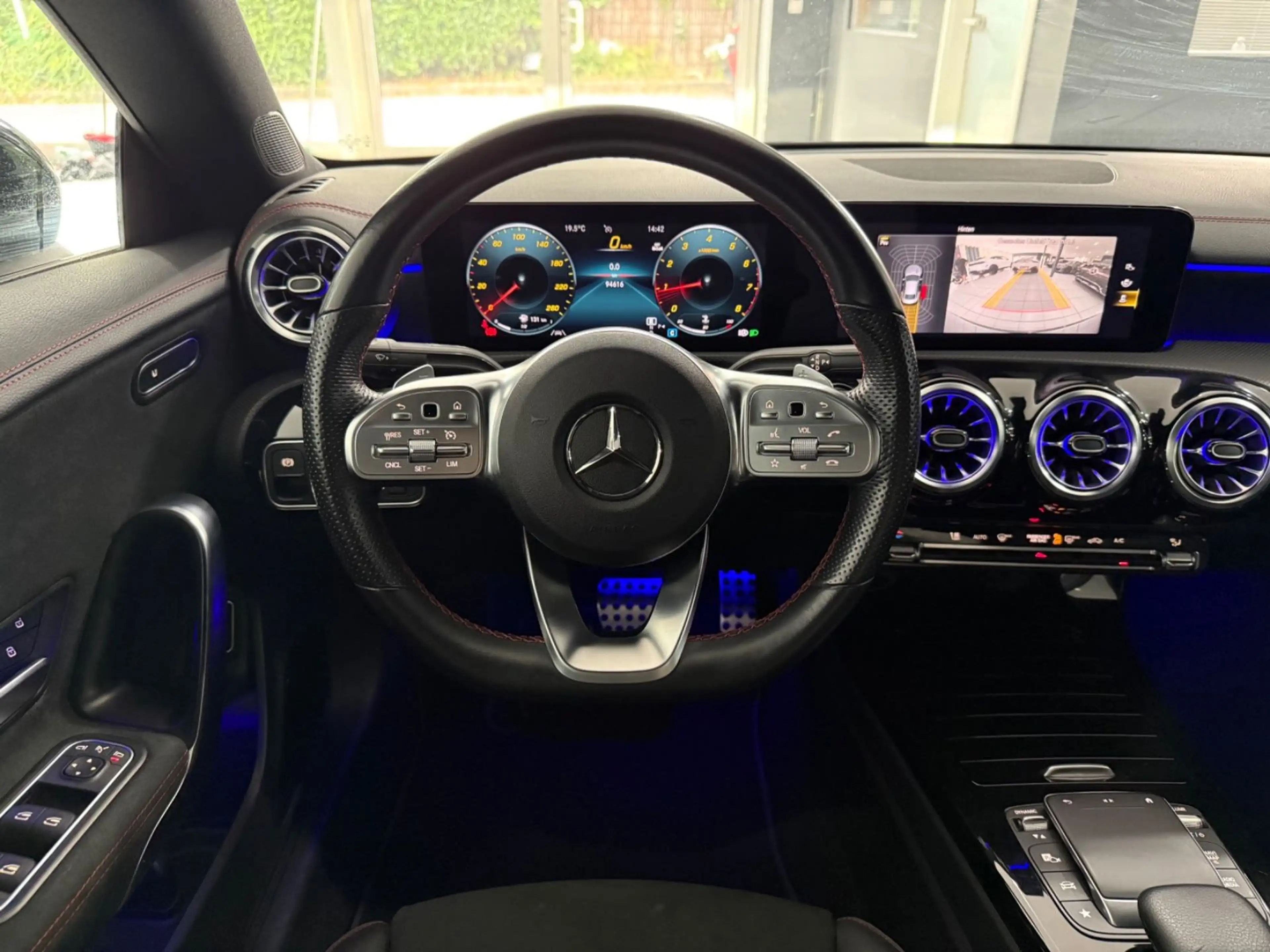 Mercedes-Benz CLA 180 Coupe*AMG-LINE*MBEAM*KAMERA*AMBIENTE* — photo 5