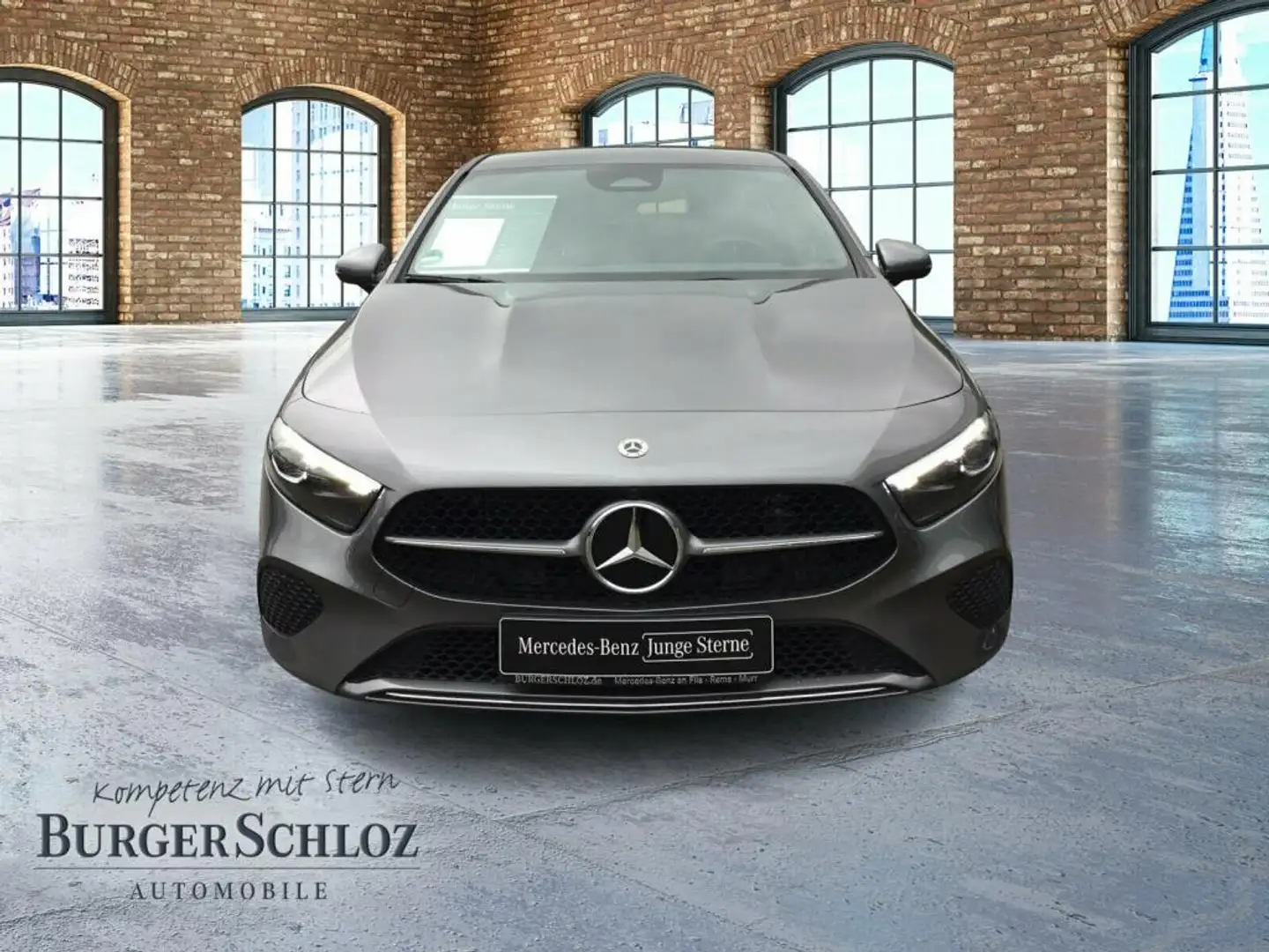Mercedes-Benz A 180 progressive W-Paket PDC SHZ SpurH LED LM Grau - 2