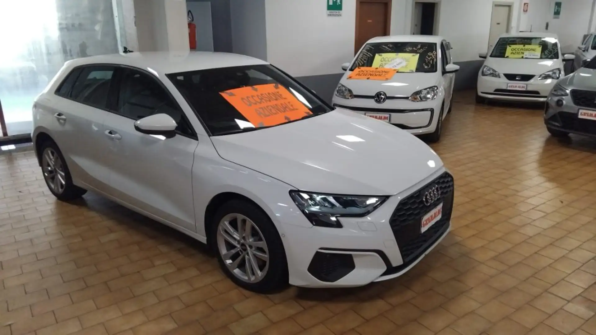 Audi A3 SPORTBACK 40 TFSI e S tr. Business PLUG IN HYBRID Grau - 1