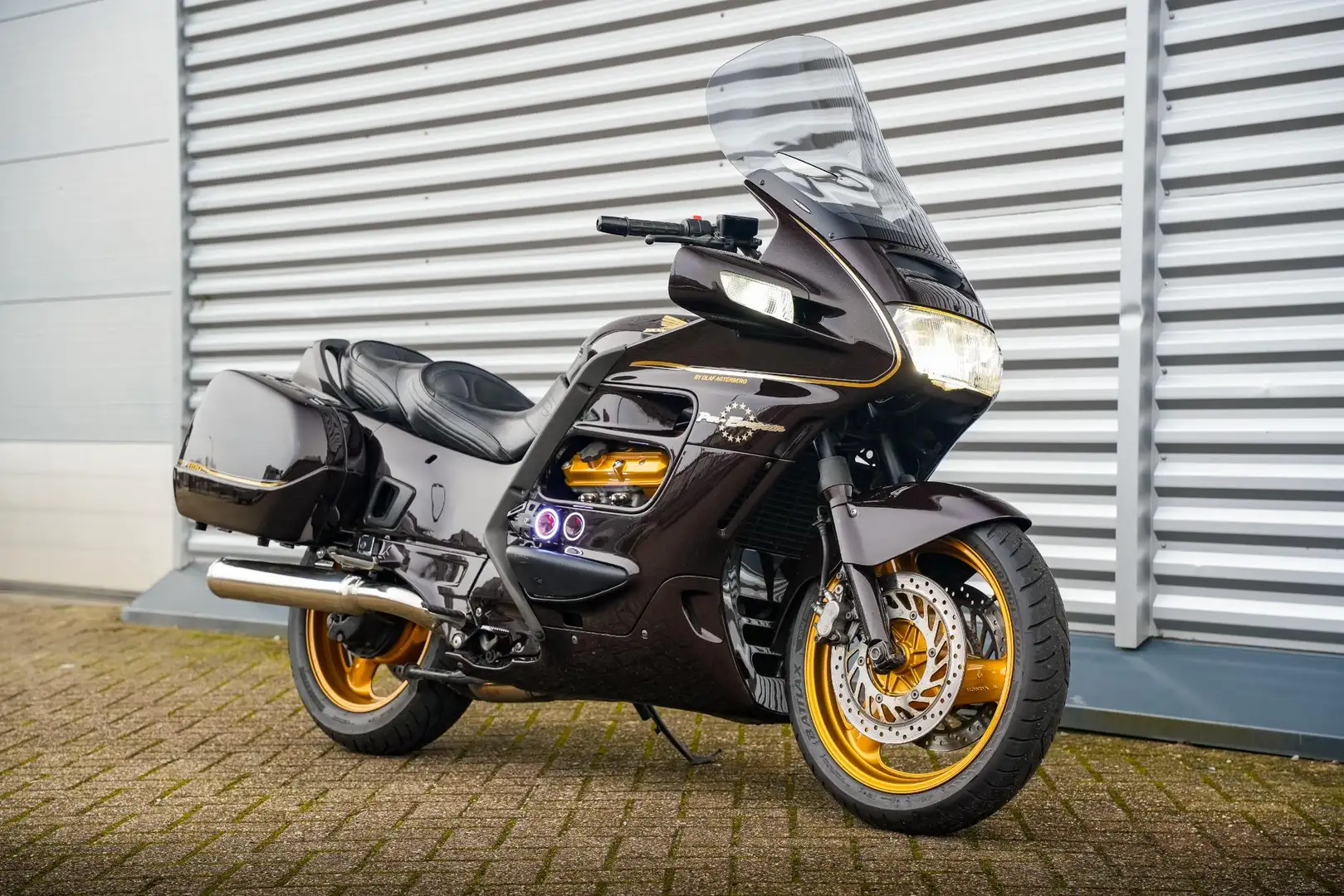 Honda ST 1100 Pan European By Olaf Agterberg Metallic Gold wheel - 1