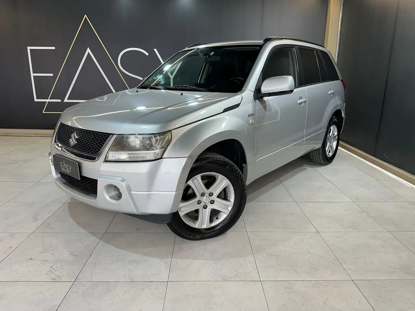 Suzuki Grand Vitara 5p 1.9 ddis * PER OPERATORI DEL SETTORE * Grijs - 1