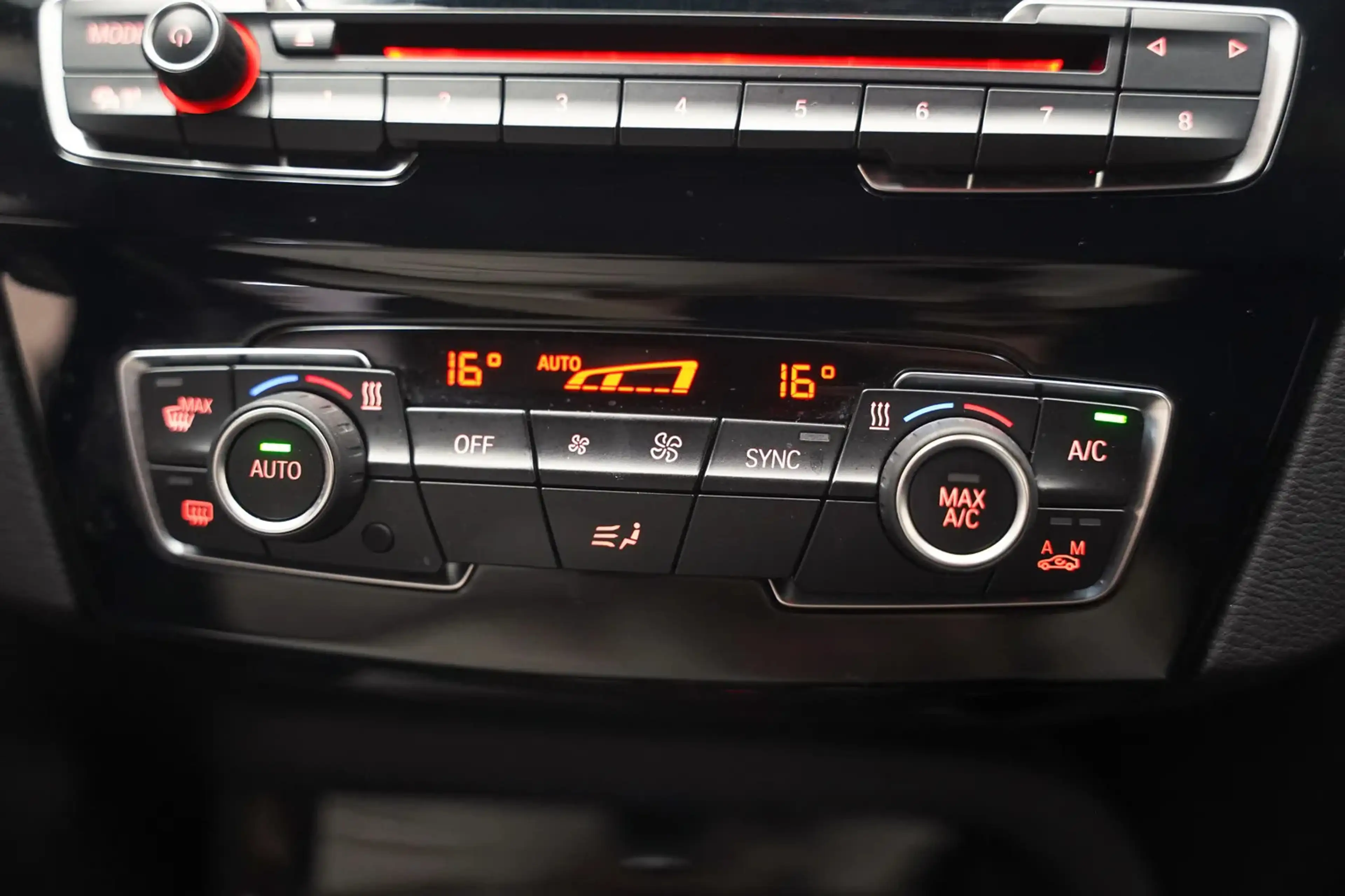 BMW X1 sDrive18i M Sport [ Panorama Navi Led ] — photo 9