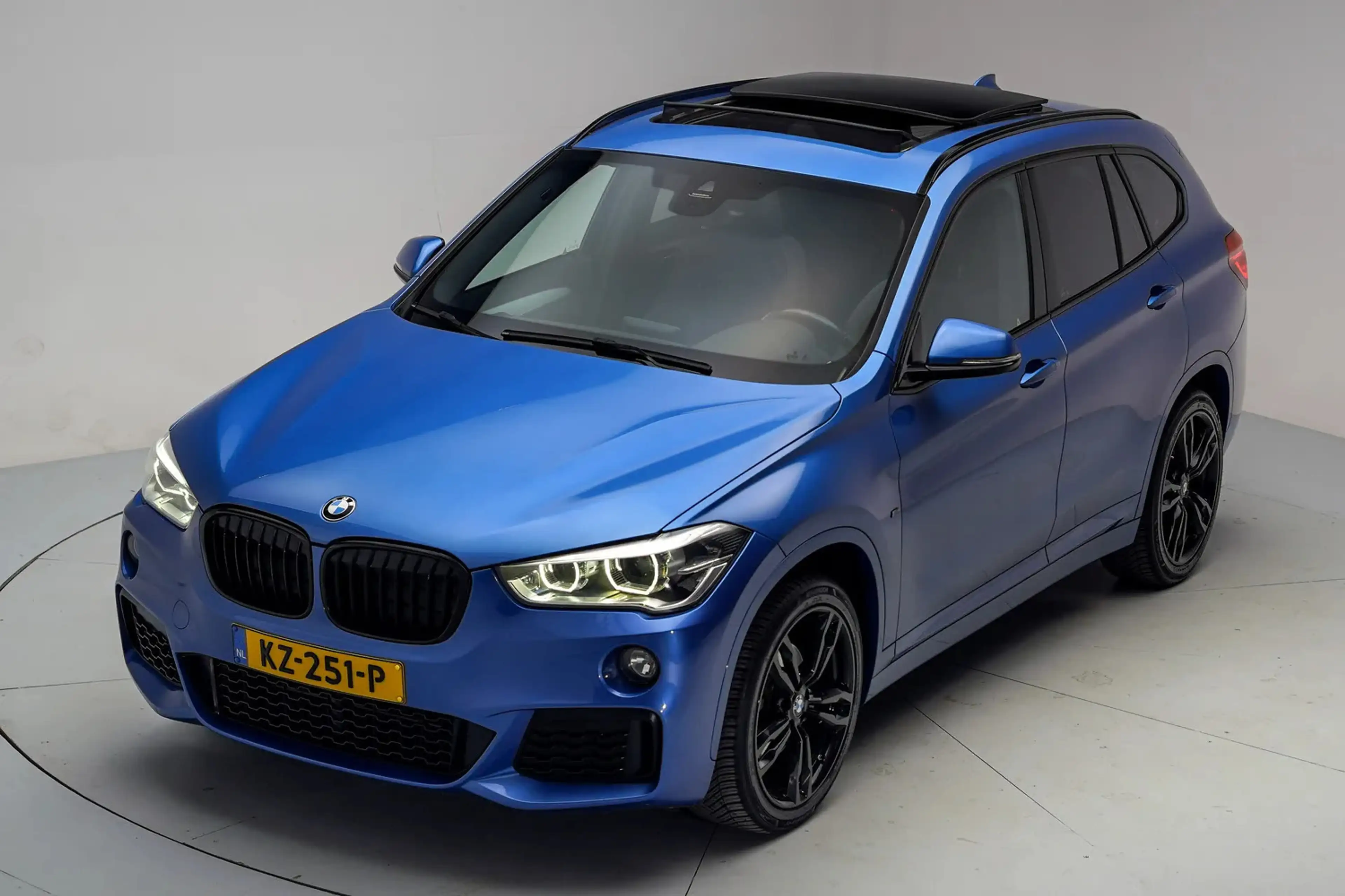 BMW X1 sDrive18i M Sport [ Panorama Navi Led ] — photo 14