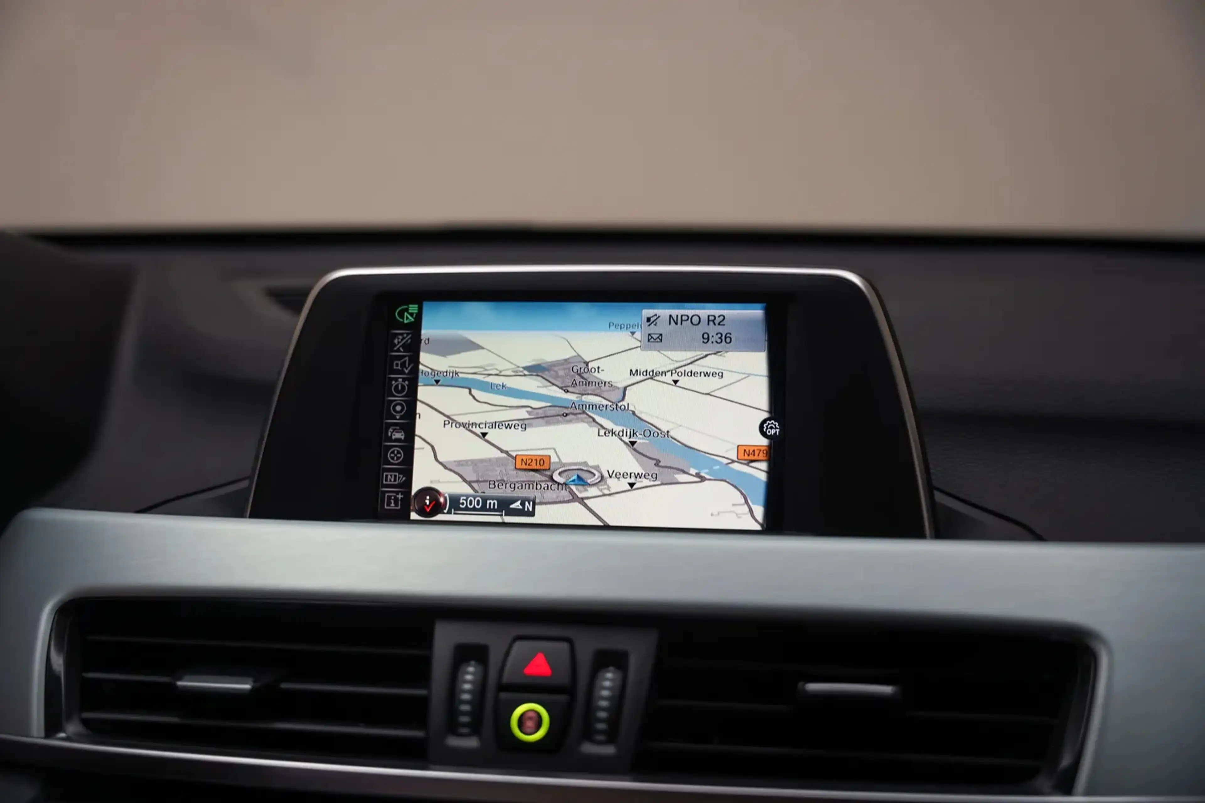BMW X1 sDrive18i M Sport [ Panorama Navi Led ] — photo 8