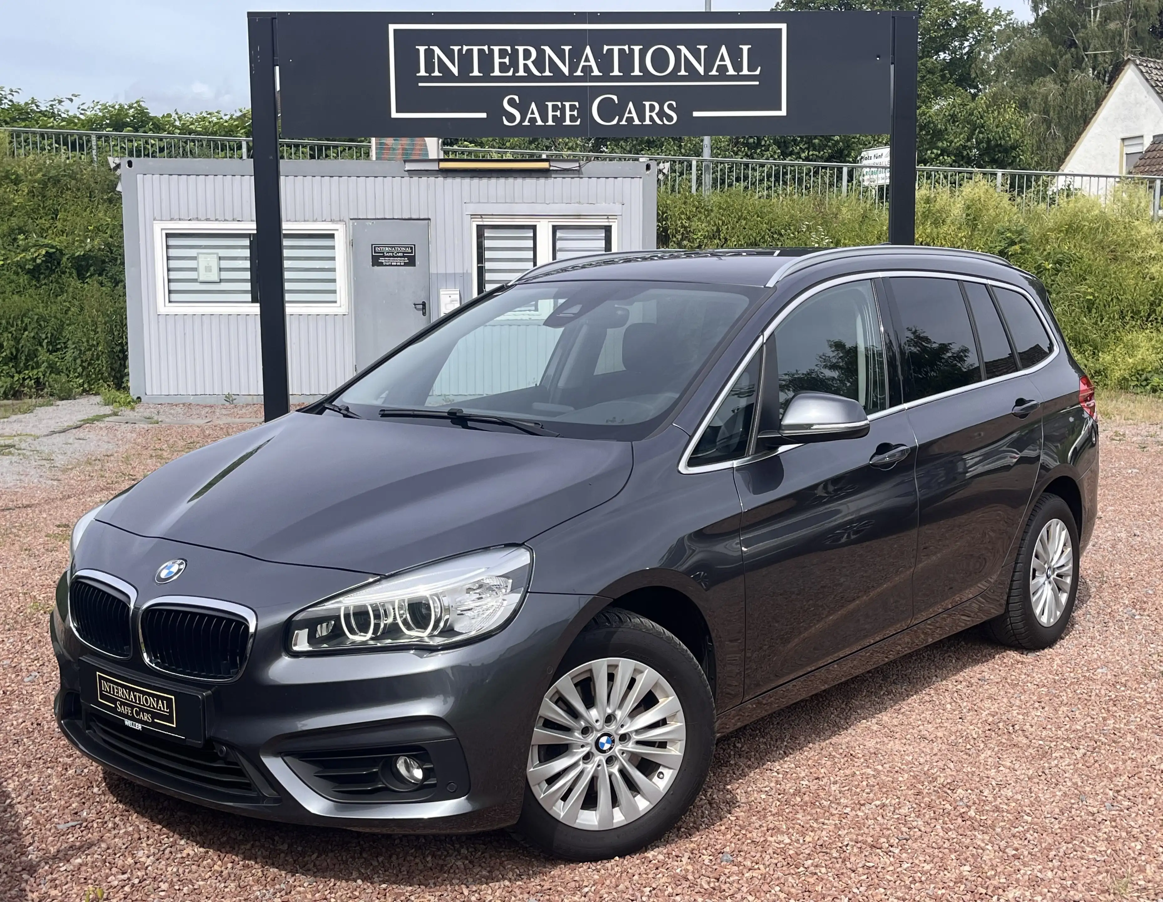 BMW 216 216d Gran Tourer 7-Sitzer Automatik / Kamera / LED
